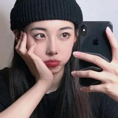 替嫁后，墨总娇妻掐腰宠